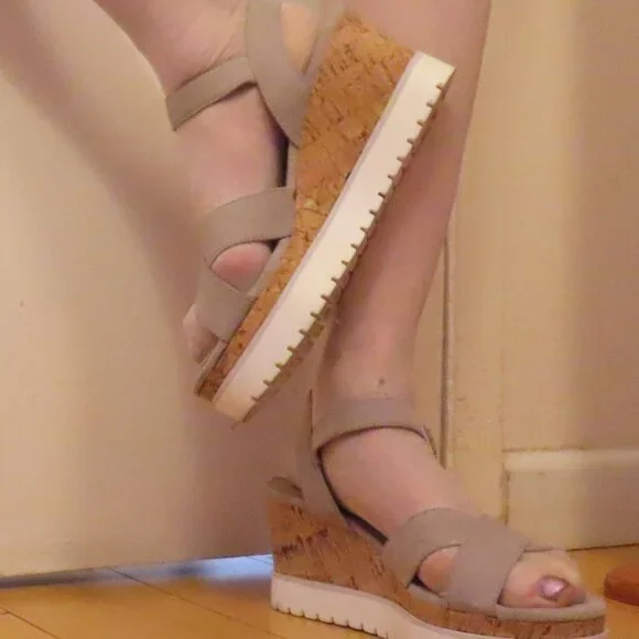 Bata Grey n White Platform Clogs, size 8 - Picture 7 of 7